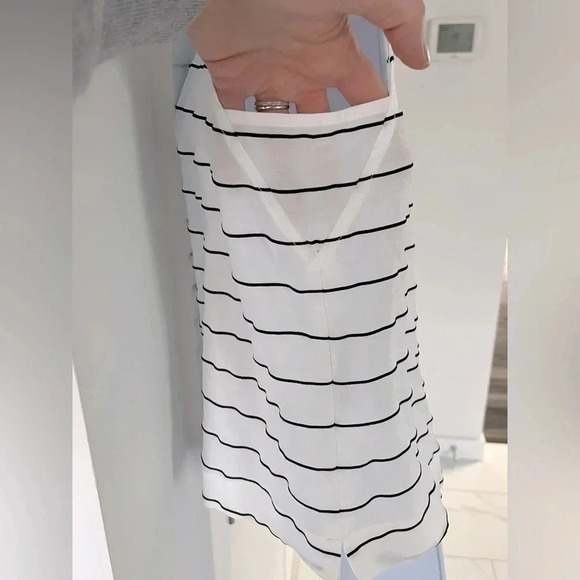 Monk & Lou/ Sleeveless top/ White with black lined stitching/  Size US S - Picture 8 of 14